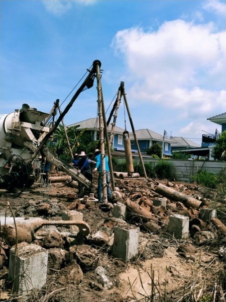 รับจ้างตอกเสาเข็มทุกชนิด